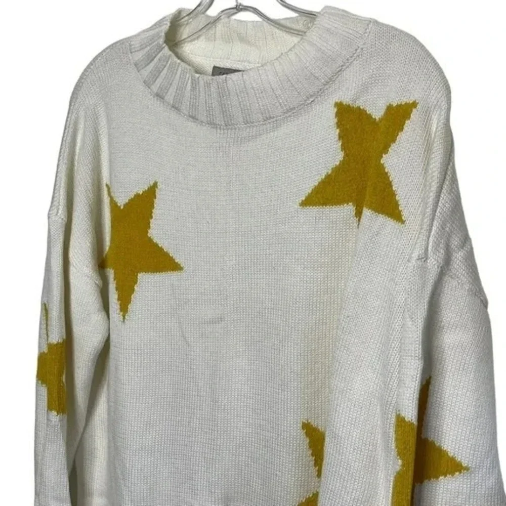 Oversized White and‎ Yellow Star Mock Neck Sweater Size M Cozycore Streetwear
